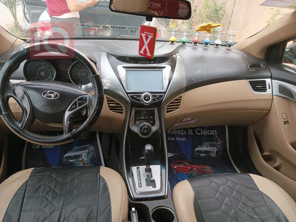 هیوندای ئەلەنترا